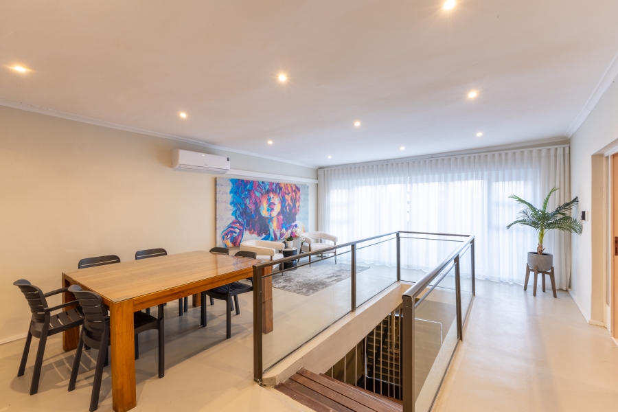 To Let 3 Bedroom Property for Rent in Sea Point Western Cape